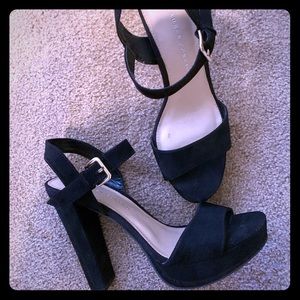 Lauren Conrad sandals
